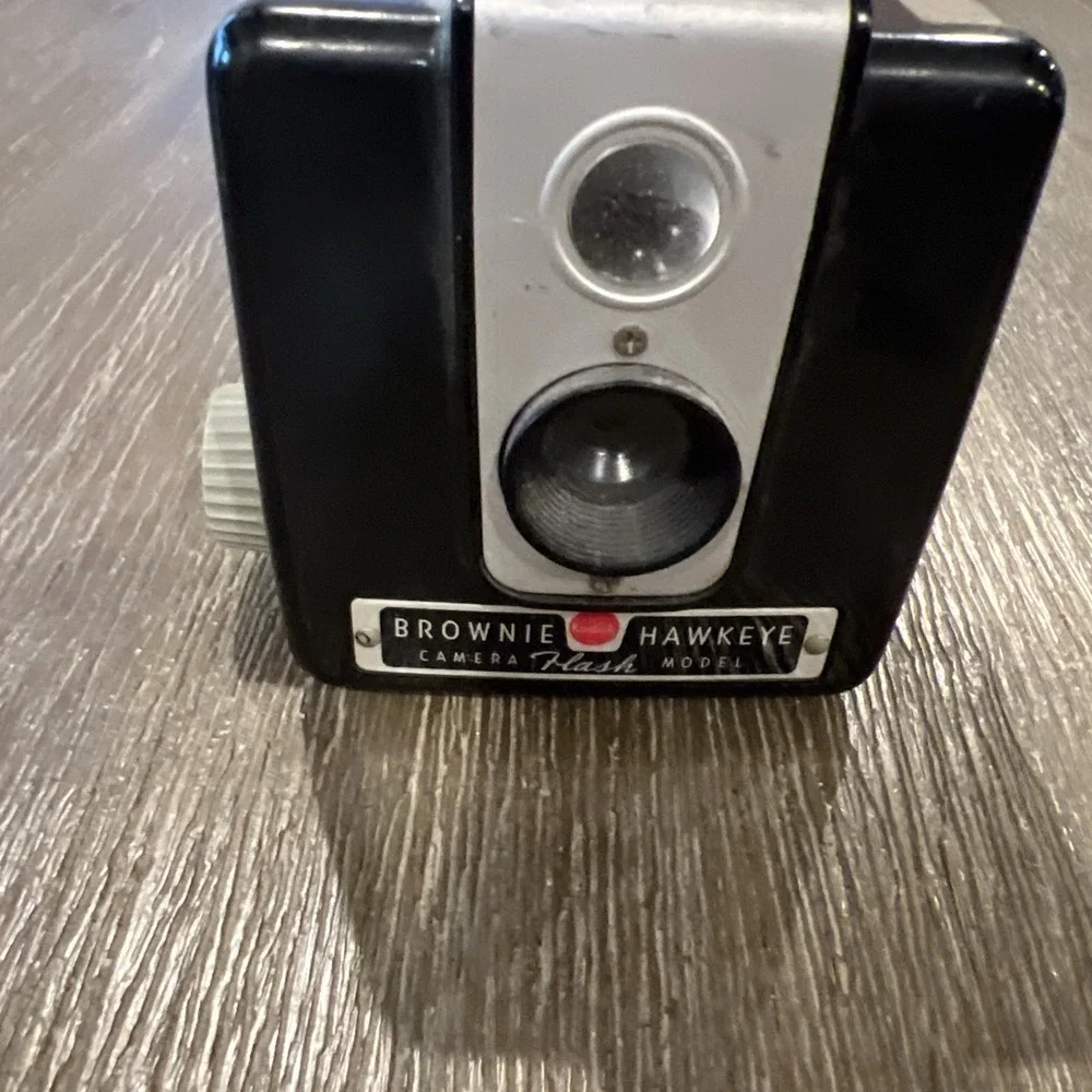 Vintage KODAK Brownie Hawkeye Camera FLASH Model Film Retro Photography